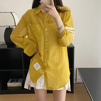 Высококачественная корейская стильная новинка 2022 года, классическая желтая солнцезащитная рубашка с полосатой повязкой на рукаве, свободная повседневная солнцезащитная рубашка, тренд унисекс